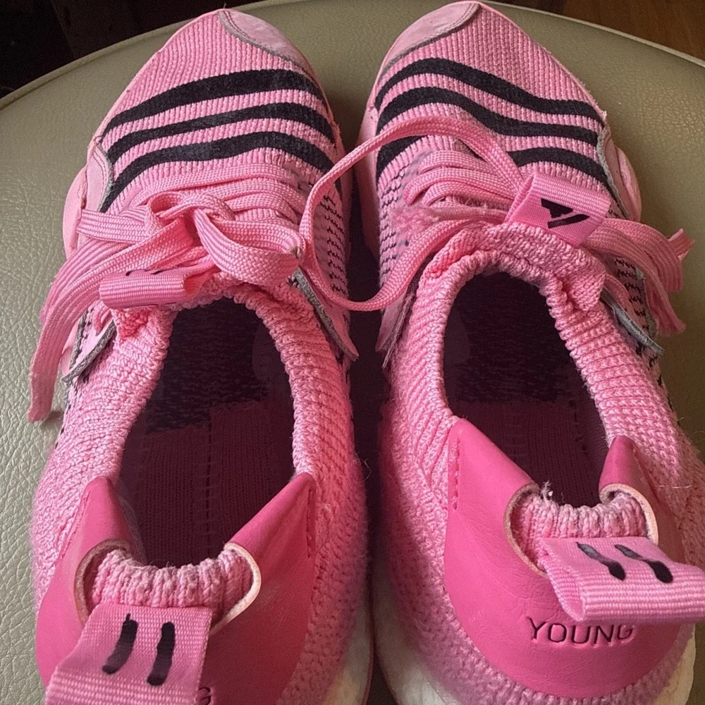 Adidas Trae Young 2 Pink Black Boost Basketball Shoes Men's 10.5
